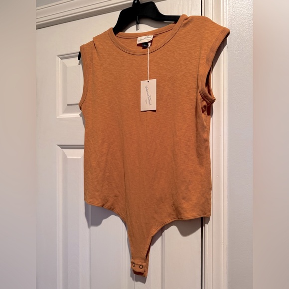 Universal Thread Sleeveless Bodysuit in Burnt Orange NEW - Picture 1 of 4
